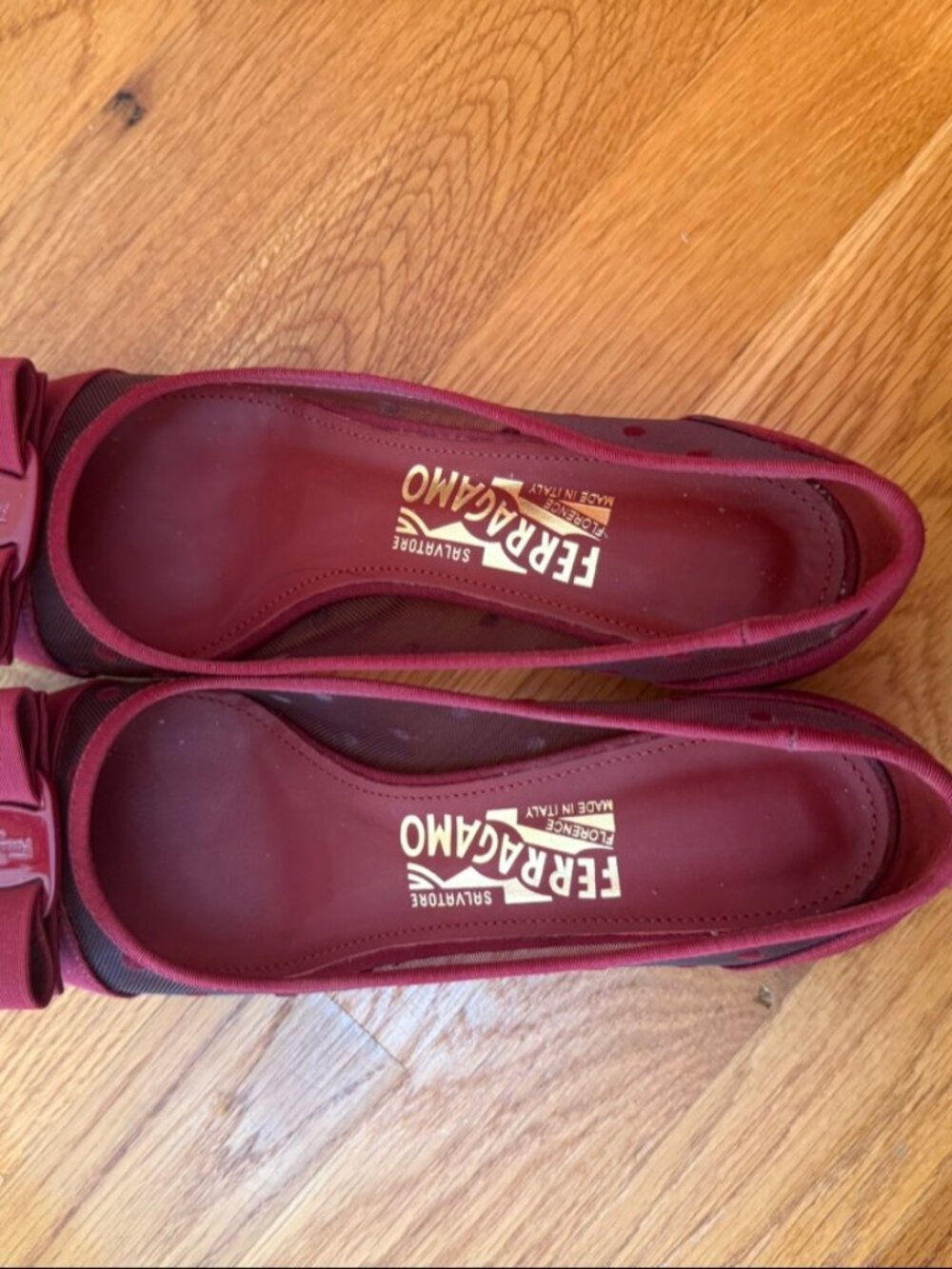 Salvatore Ferragamo Burgundy Mesh Vara Bow Block Heels Size 7